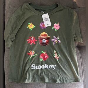 Smokey the bear cropped graphic tee